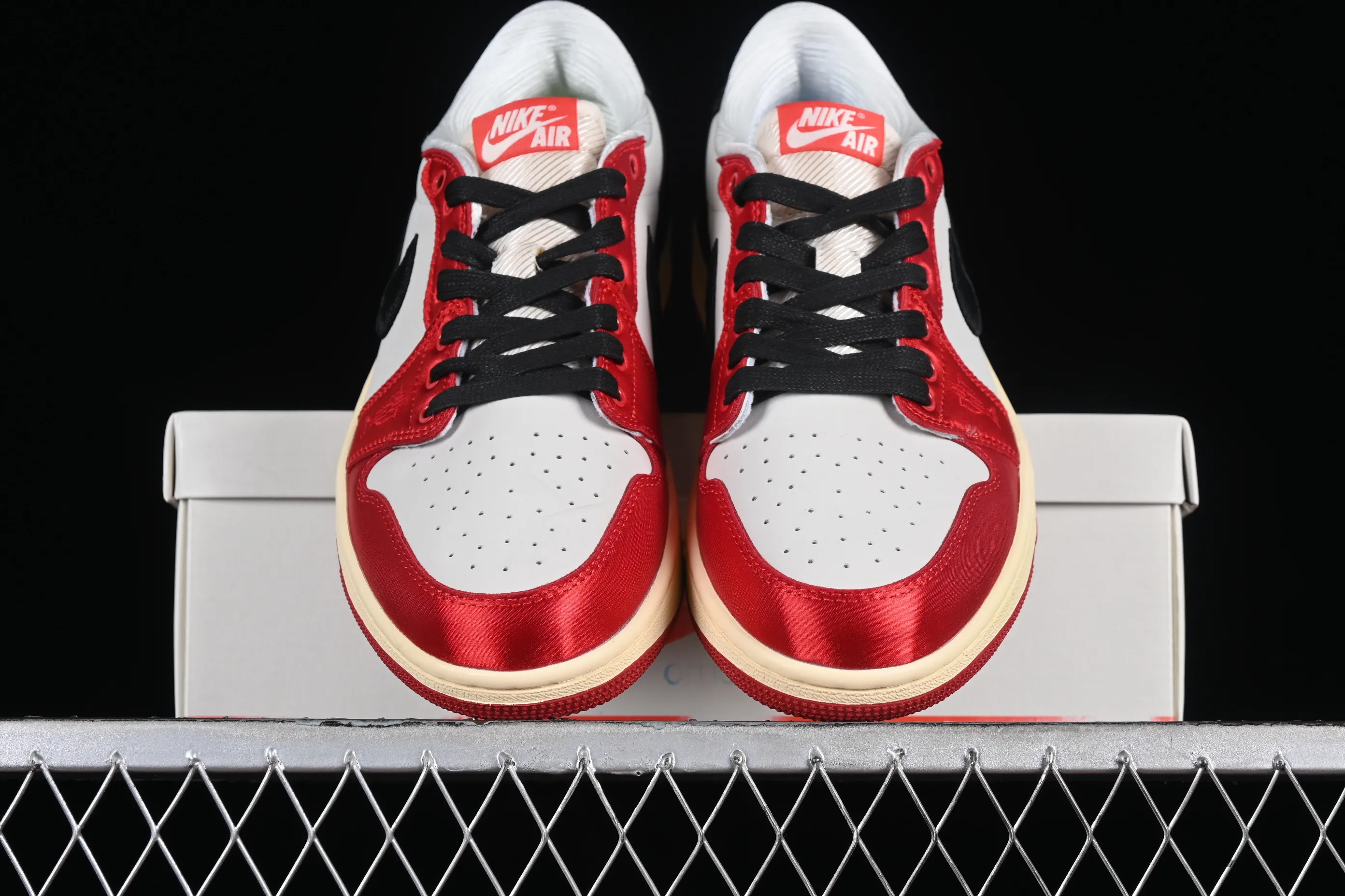 All categories Air Jordan Jordan series basketball shoes Air Jordan 1 Low Z version Trophy Room x Jordan 1 Low OG "Away" AJ1 Joe 1 Jordan's son low-top cultural casual sneakers FN0432-100